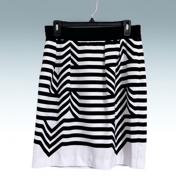 Worthington 12P Black White Striped Pencil Skirt Midi Pleated Lined - Picture 2 of 3